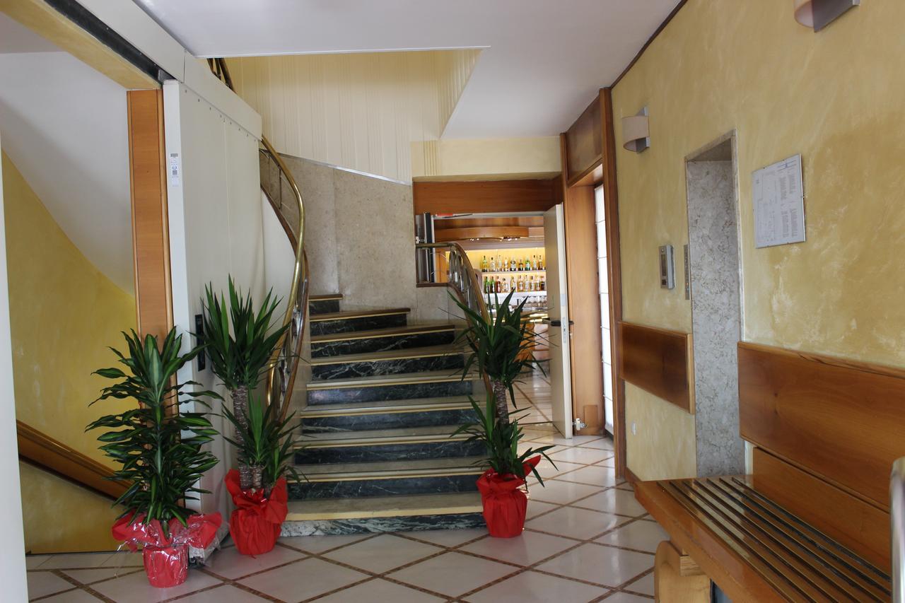 New Alexander Hotel Genoa Exterior photo